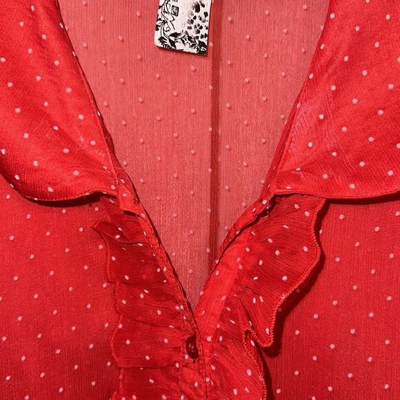 Guess L Red Textured Polka Dot Romantic Sheer Short Sleeve Collared Blouse - Picture 7 of 16